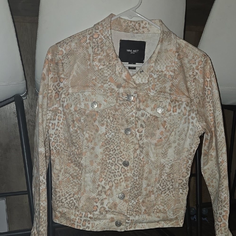 Nine West Cream Fitted Jean Jacket with Textured Fabric
